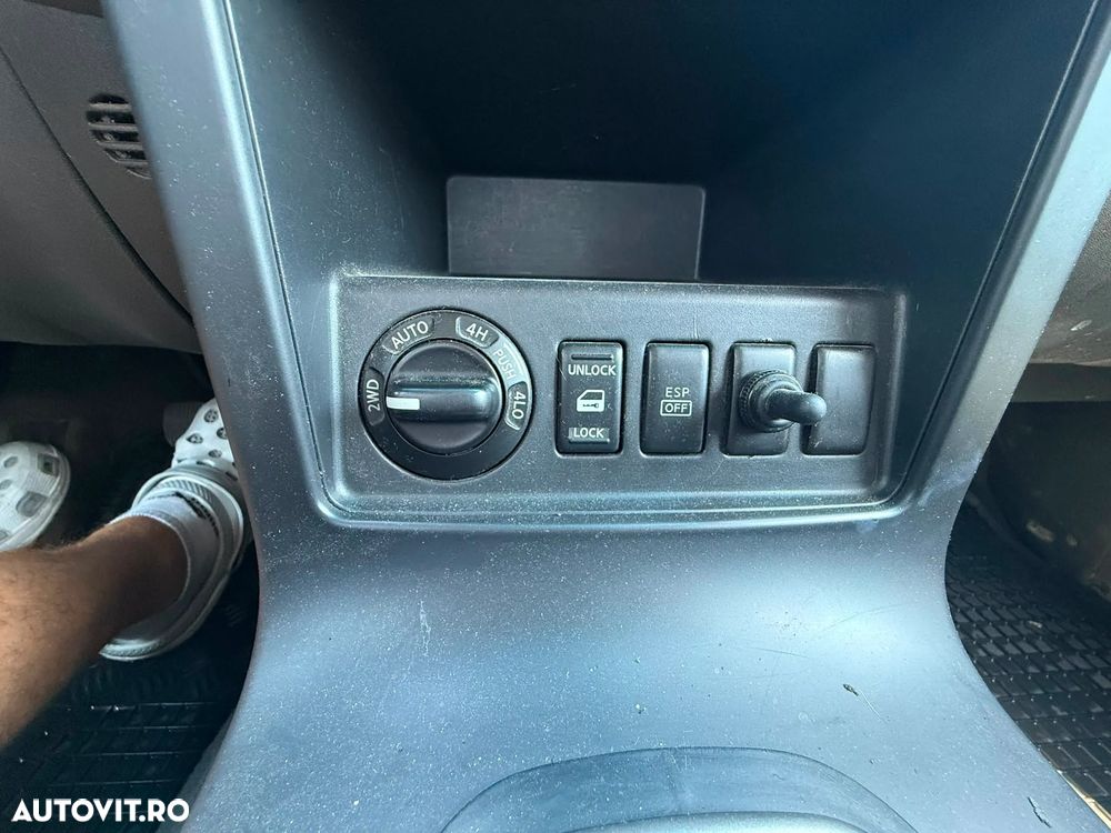 Nissan Pathfinder - 14