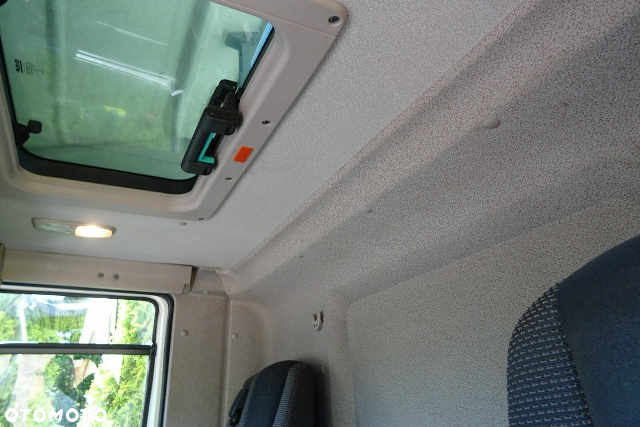 DAF CF 250 Euro 6 burto - firanka z windą,706 tys.km ! sprowadzony - 39