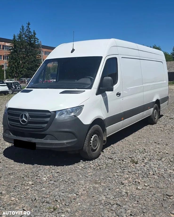 Mercedes-Benz Sprinter - 1