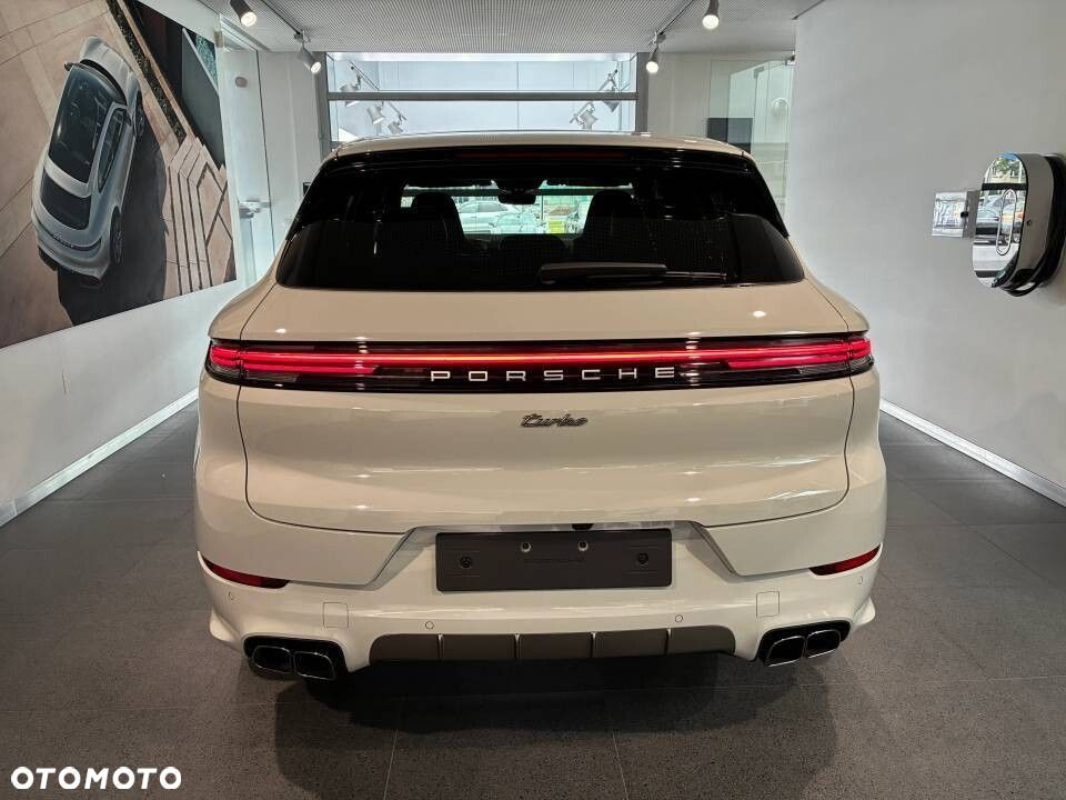 Porsche Cayenne - 4