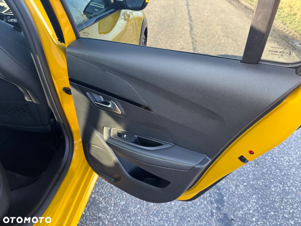 Peugeot 208 PureTech 100 EAT8 GT Pack - 30