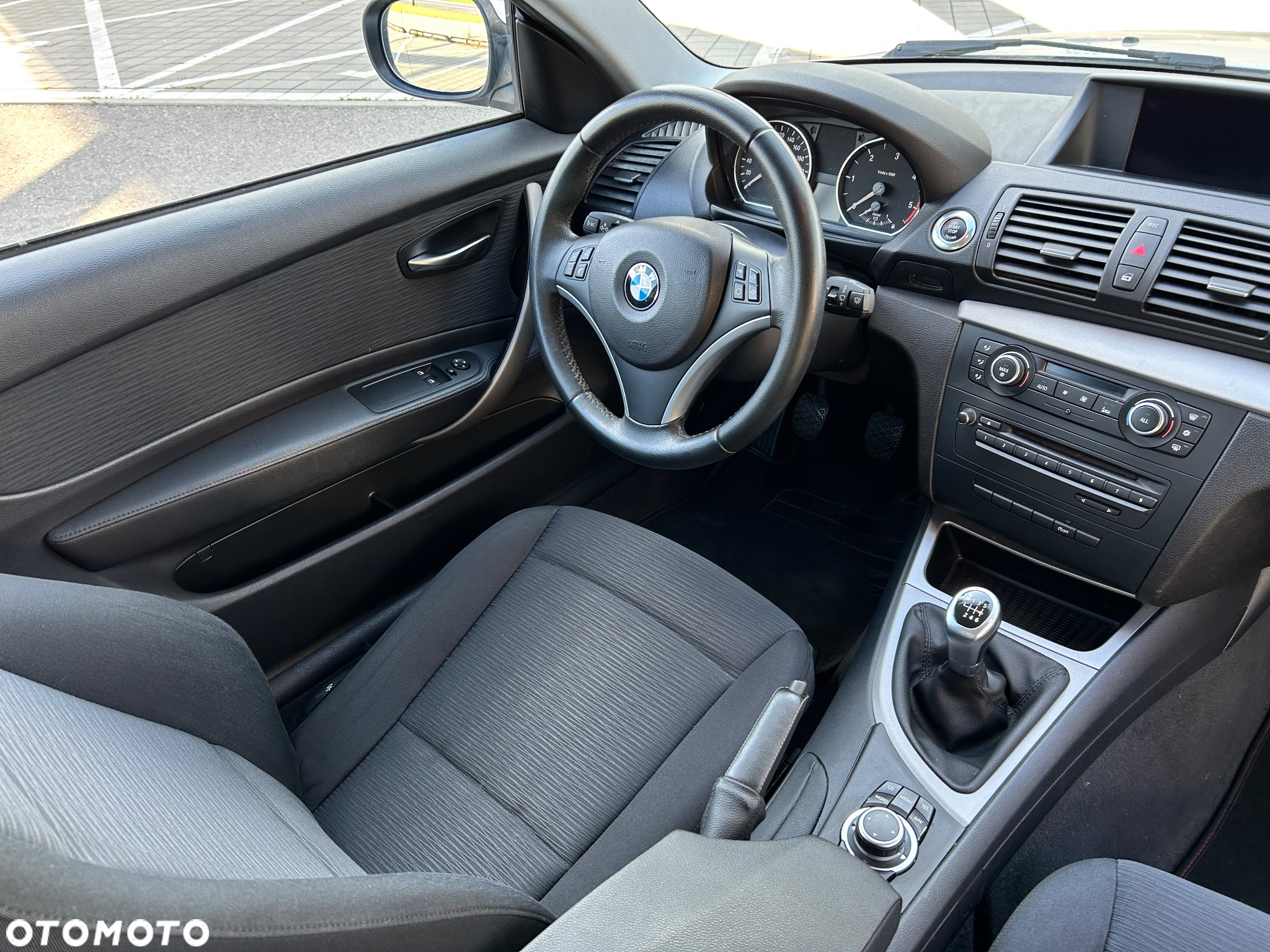 BMW Seria 1 118d - 10
