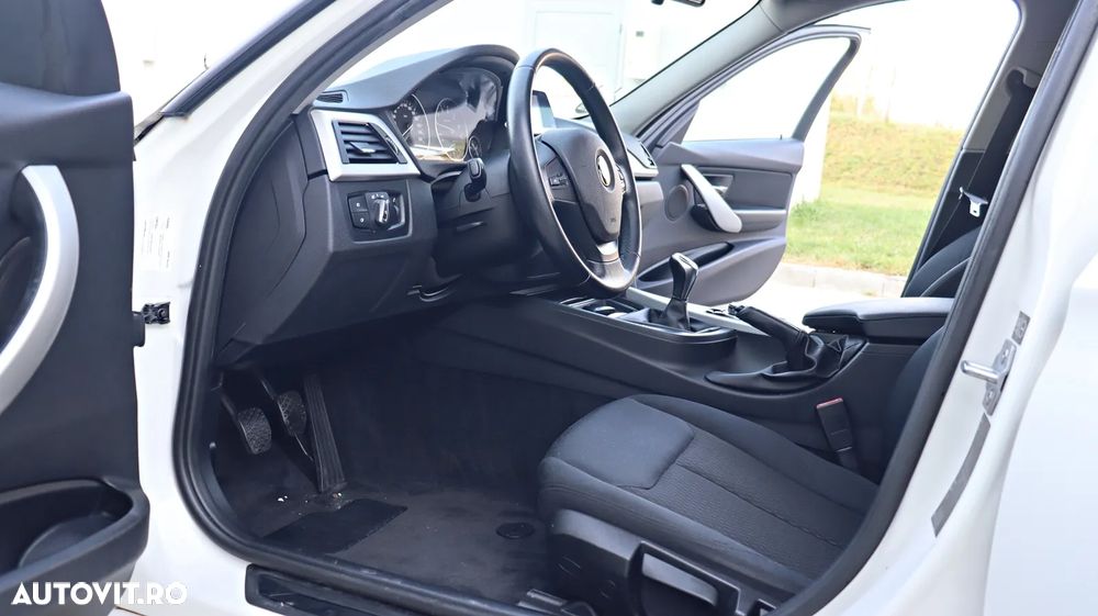 BMW Seria 3 316i Modern Line - 11