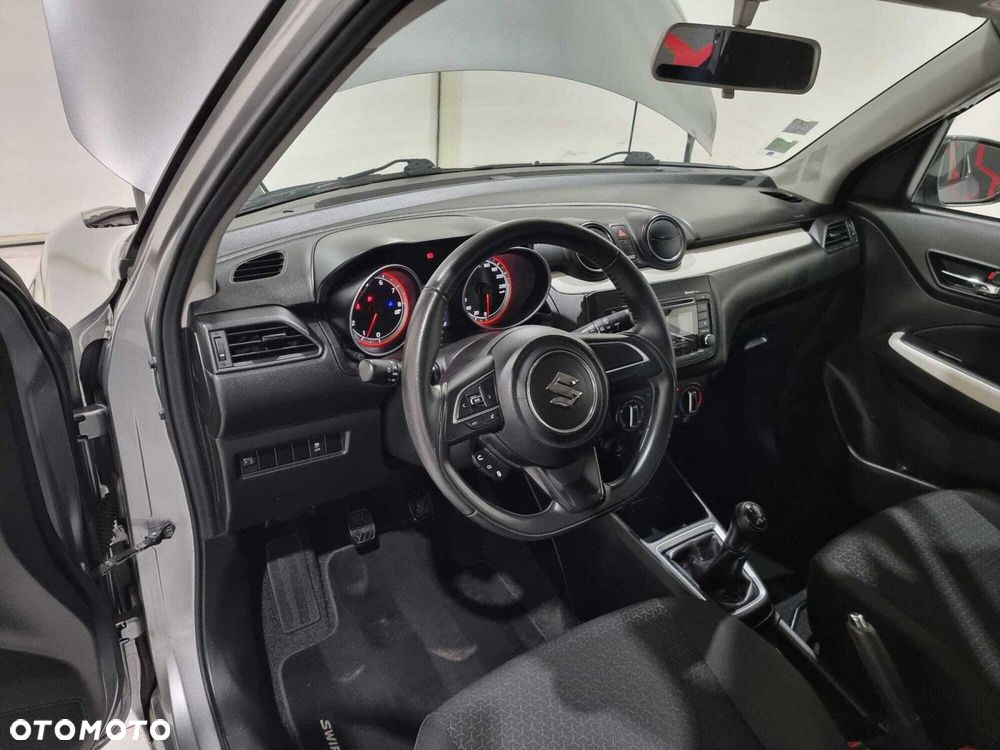 Suzuki Swift - 14