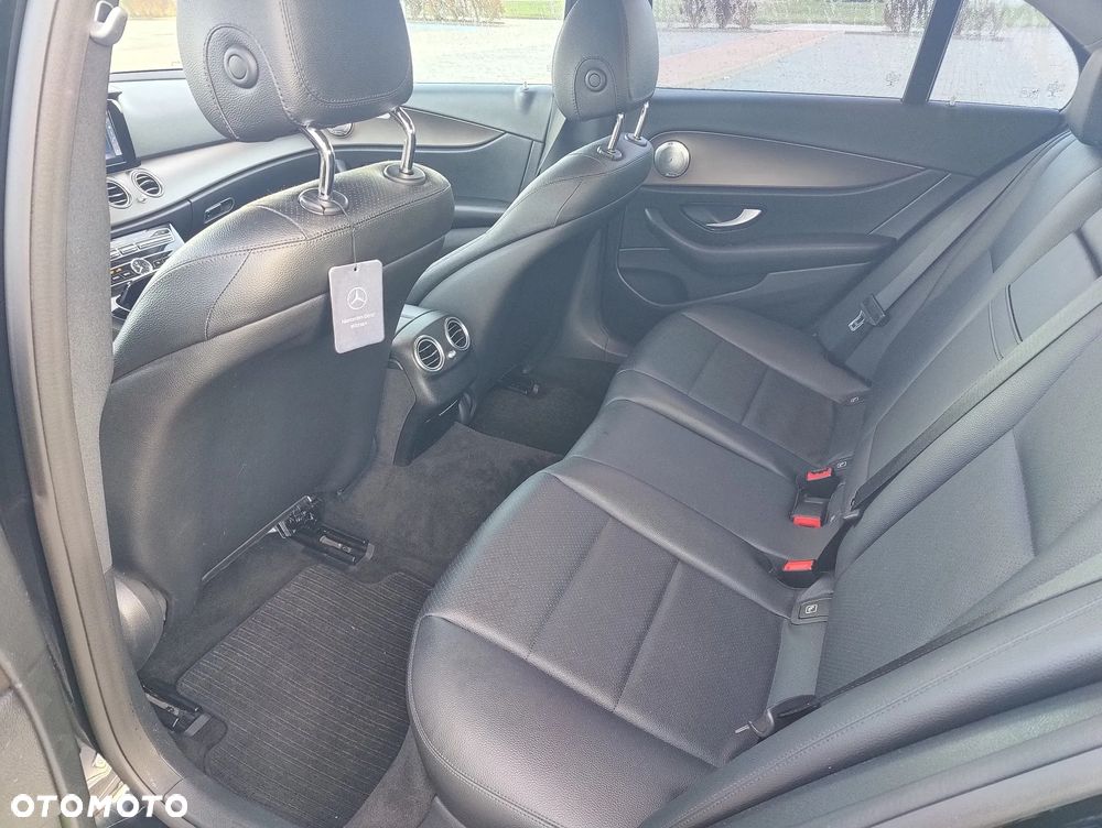 Mercedes-Benz Klasa E - 14