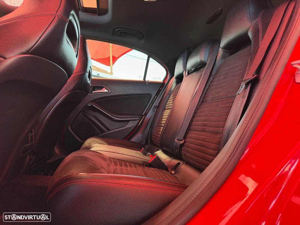 Mercedes-Benz A 180 d 7G-DCT AMG Line - 17