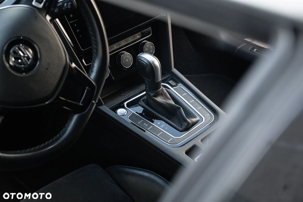 Volkswagen Arteon 2.0 TDI 4Motion SCR Elegance DSG - 24