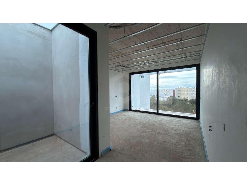 Moradia T3 em construção com vista Mar em Parchal - Lagoa! - Grande imagem: 2/39