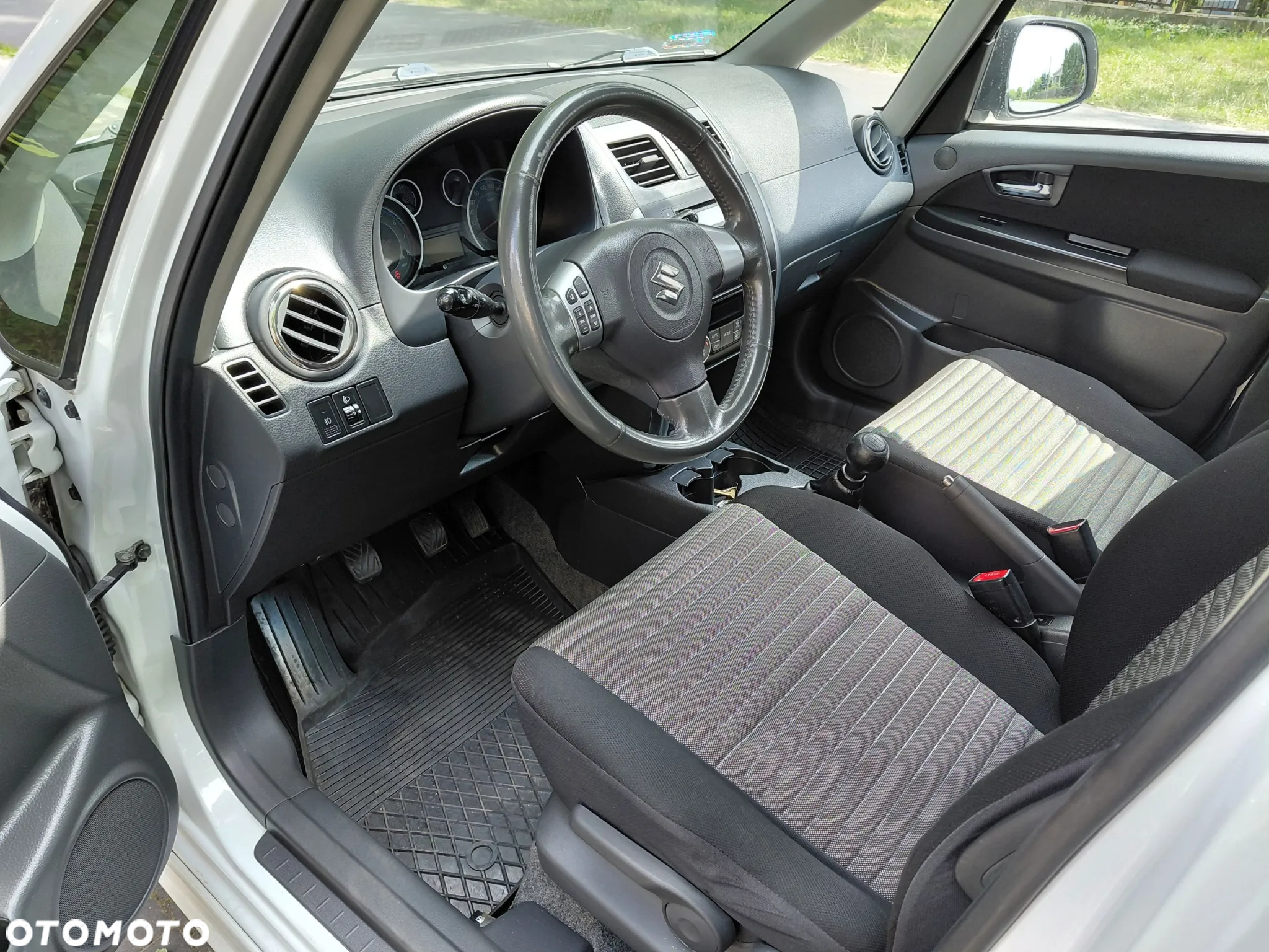 Suzuki SX4 - 11