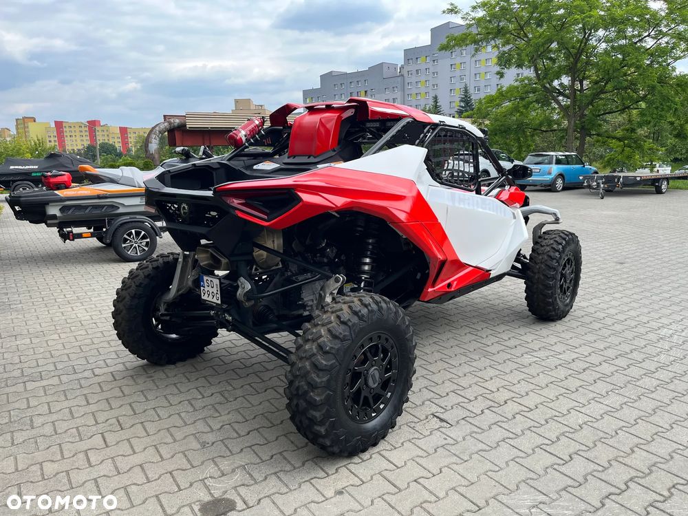 Can-Am Maverick - 10