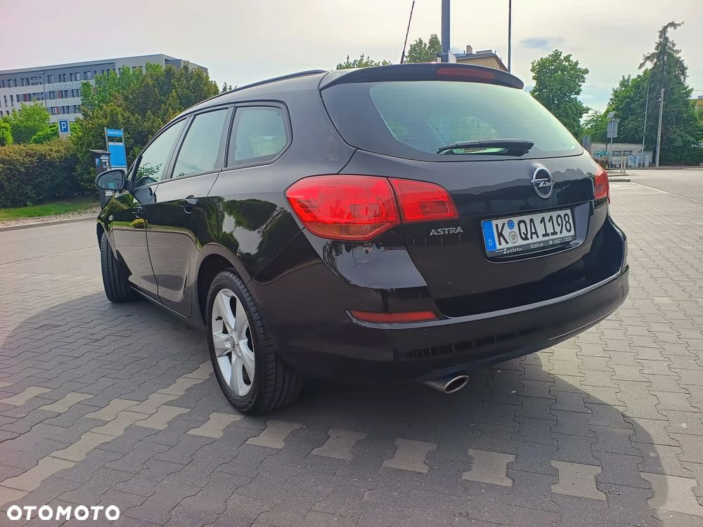 Opel Astra 1.4 T Sport - 8
