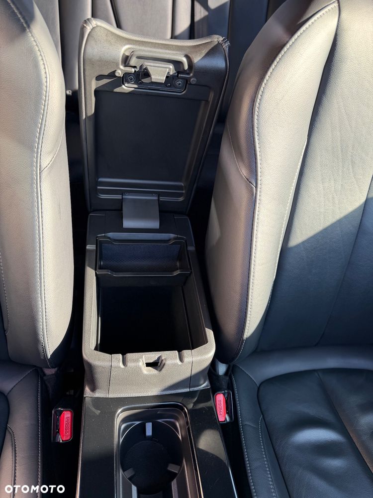 Mitsubishi Eclipse Cross - 11