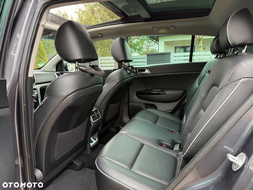 Kia Sportage 2,0 CRDI AWD Platinum - 28