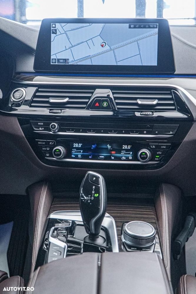 BMW Seria 5 530e iPerformance Aut. Luxury Line - 4