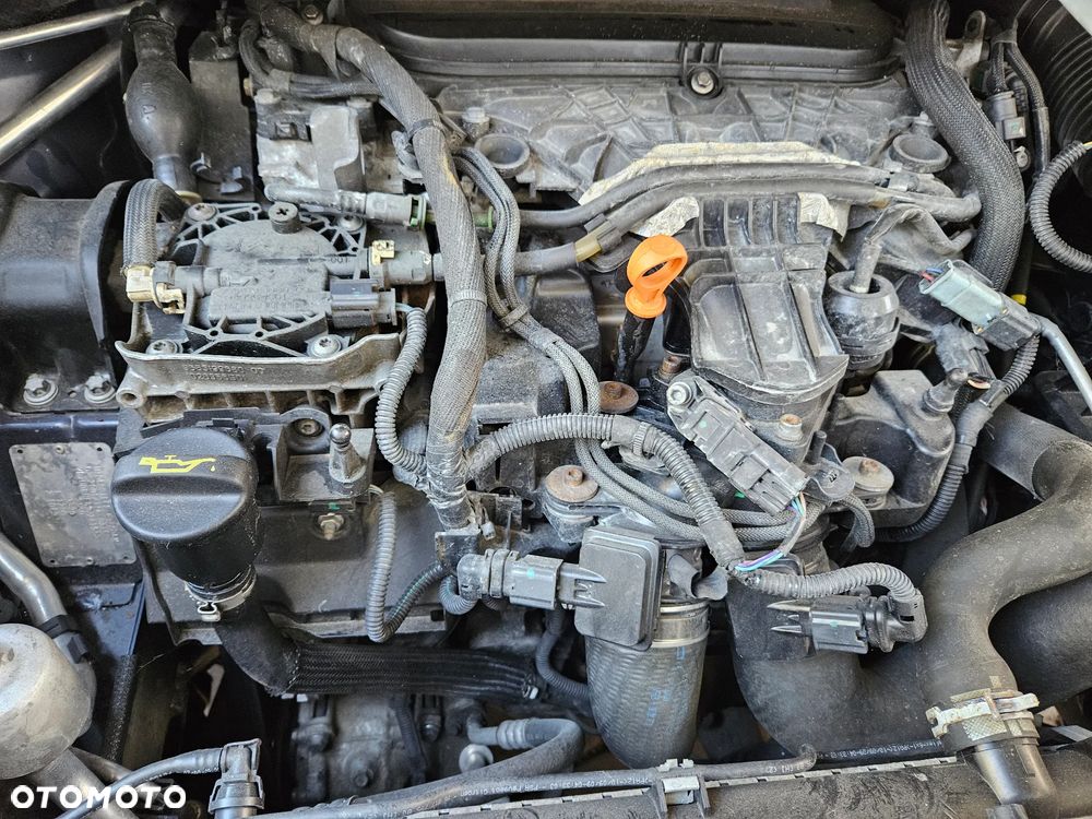 Peugeot 407 Citroen Berlingo Partner  Ford Mondeo MK4 S-Max Volvo S40 silnik 2.0 hdi TDCI 2.0TDCI  RHH RHR  RHK 10DYVQ AV4Q6007DB - 3