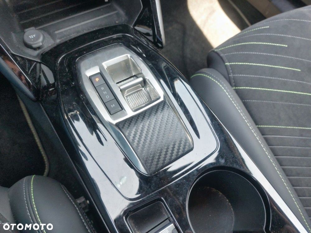 Peugeot 2008 1.2 PureTech GT S&S EAT8 - 14