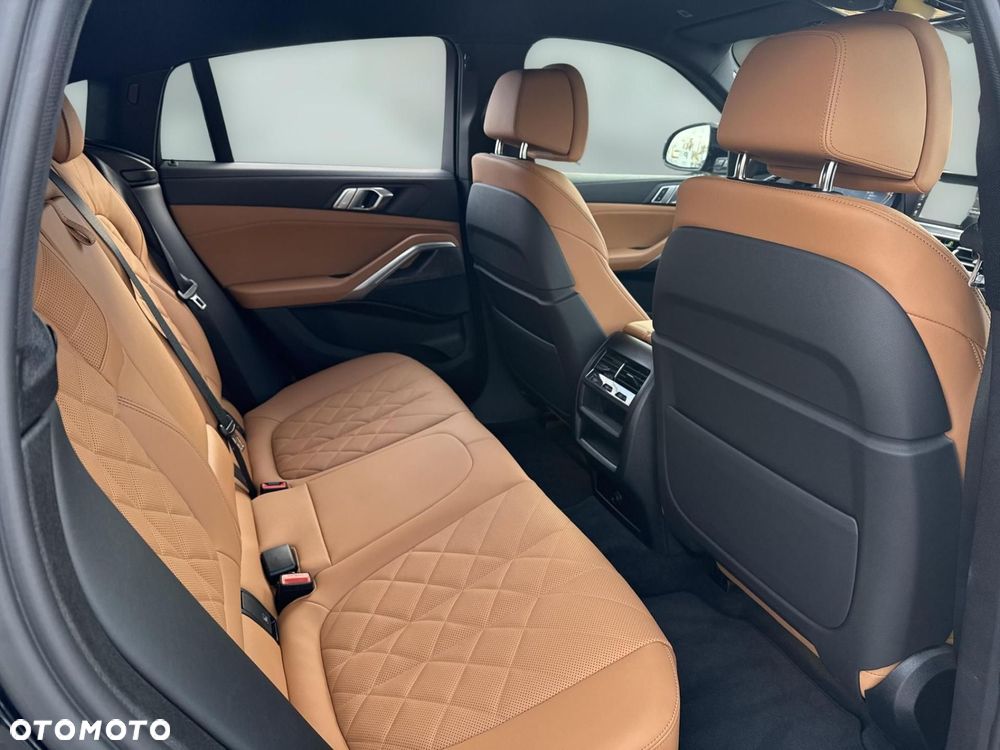 BMW X6 - 15