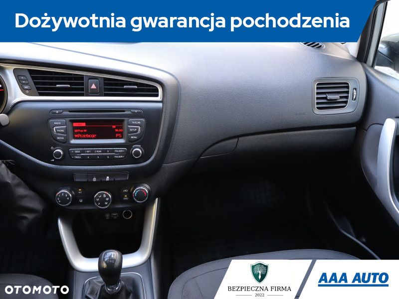 Kia Ceed - 9