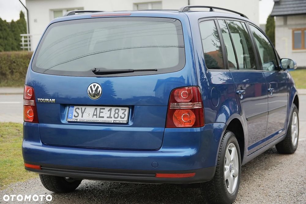Volkswagen Touran - 6