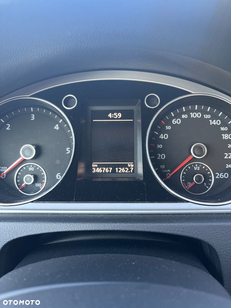 Volkswagen Passat 1.6 TDI Comfortline - 13