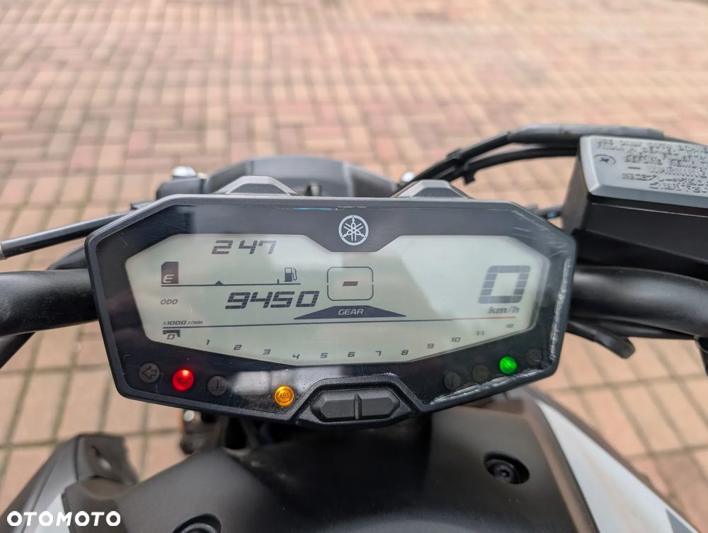 Yamaha MT - 6