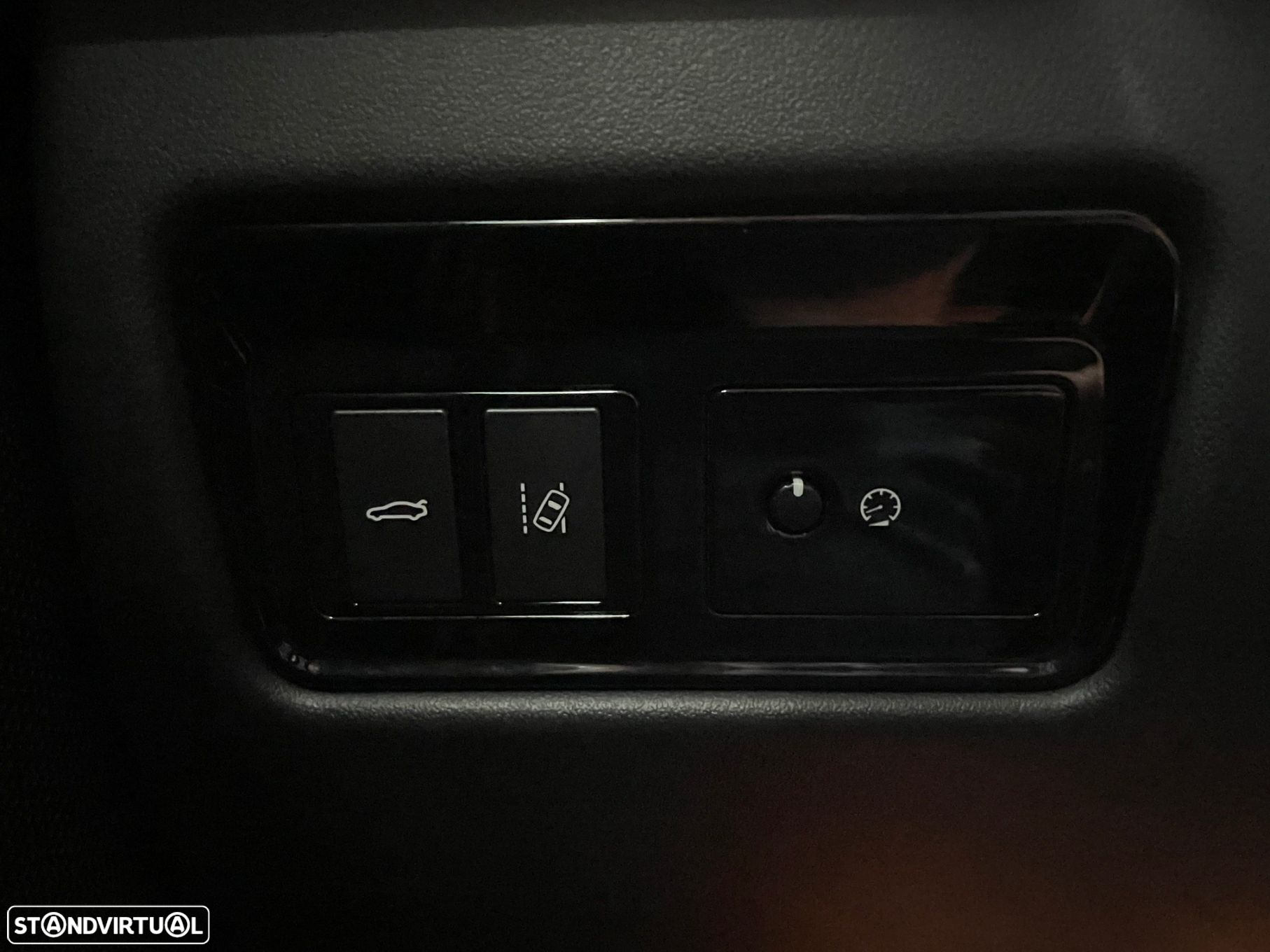 Jaguar XE 2.0 D R-Sport Aut. - 40