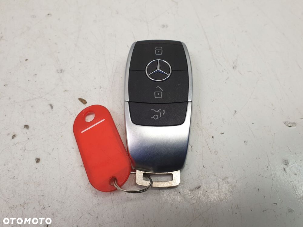 MERCEDES W205 C205 KLUCZYK PILOT ORYGINAŁ - 4