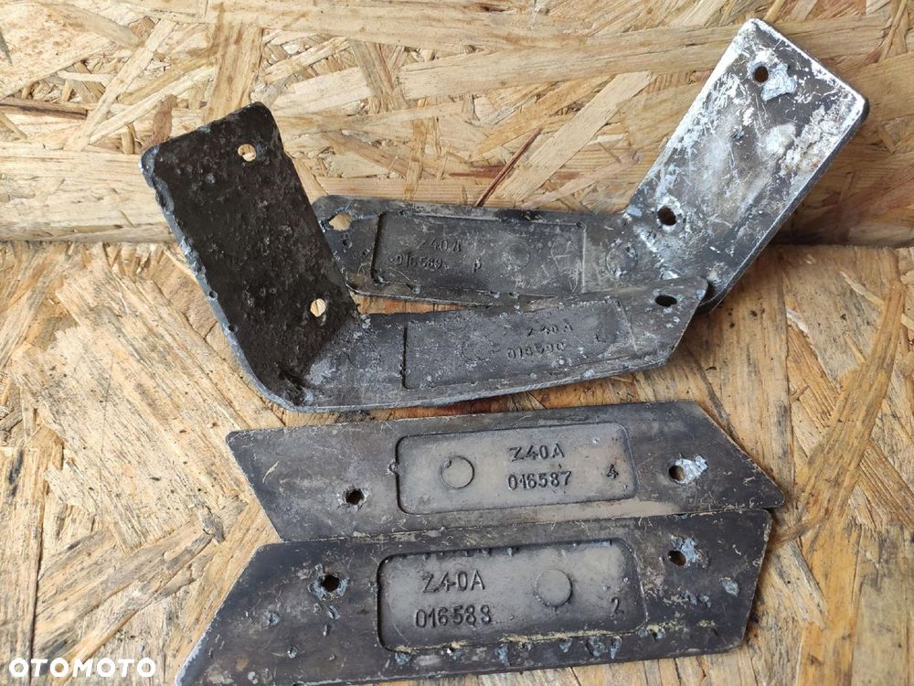 EMBLEMATY FIAT 125P MALUCH - 3