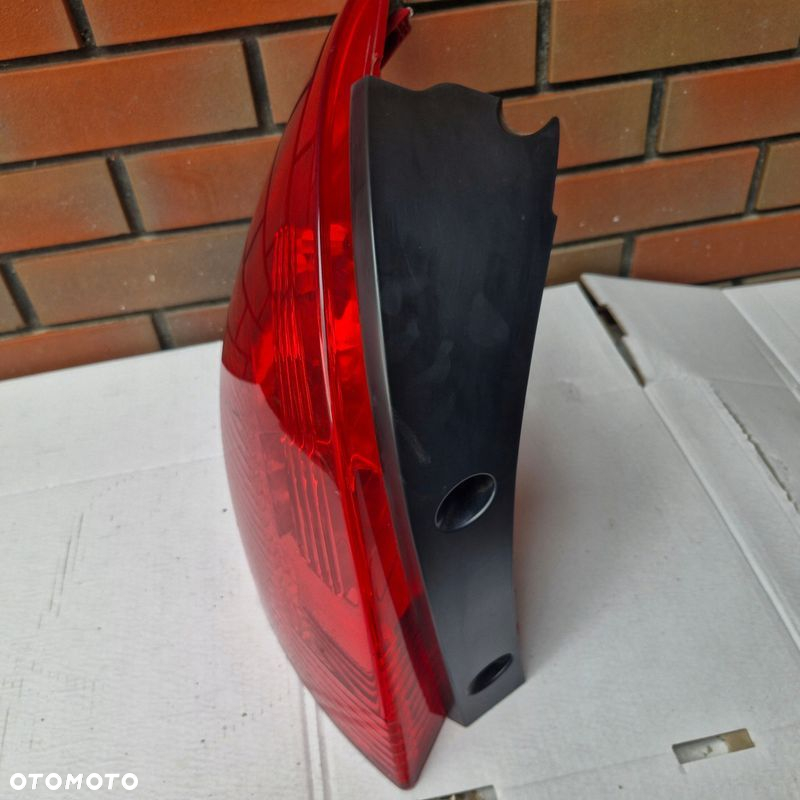 PEUGEOT 308 I SW LAMPA TYŁ LEWA 96814447XT - 3