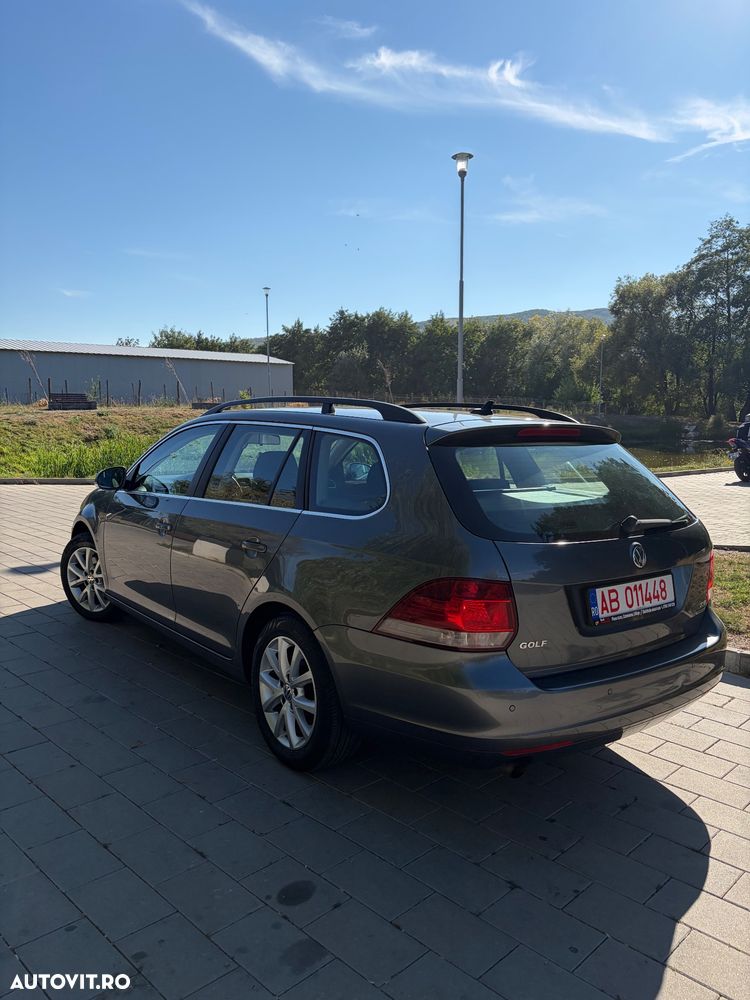 Volkswagen Golf - 3