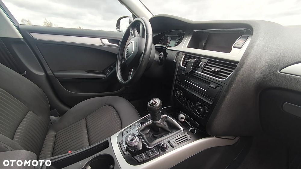 Audi A4 Avant 2.0 TFSI Ambiente - 10
