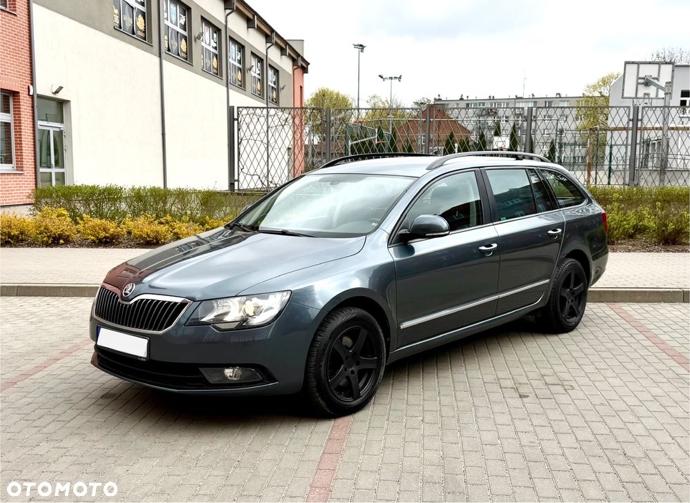 Skoda Superb 2.0 TDI 4x4 Ambition DSG - 1
