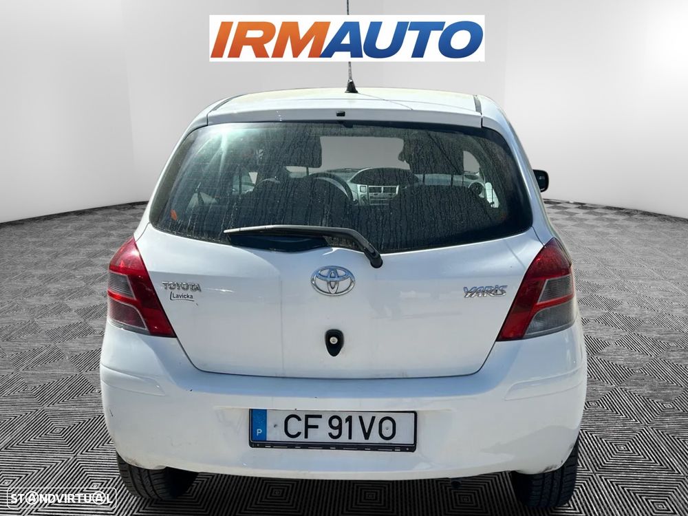 Toyota Yaris 1.0 VVT-i Cool - 4