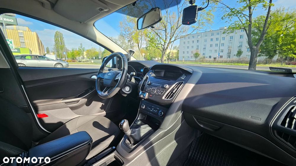 Ford Focus 1.6 Trend - 4