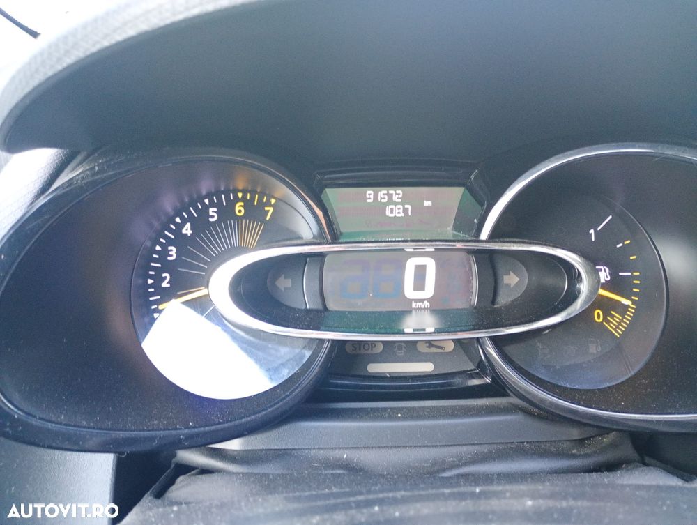 Renault Clio 1.2 16V Expression - 6