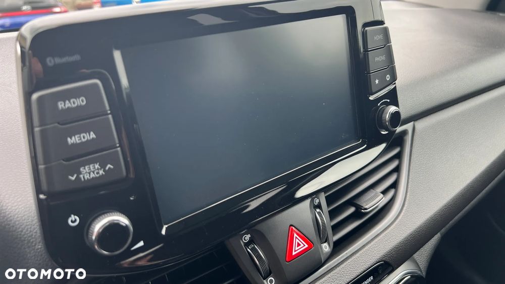 Hyundai i30 1.0 T-GDI Connect & Go - 21