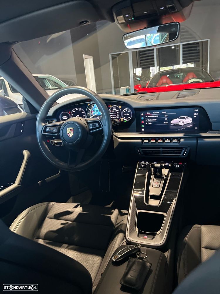 Porsche 911 (992) Carrera PDK - 48