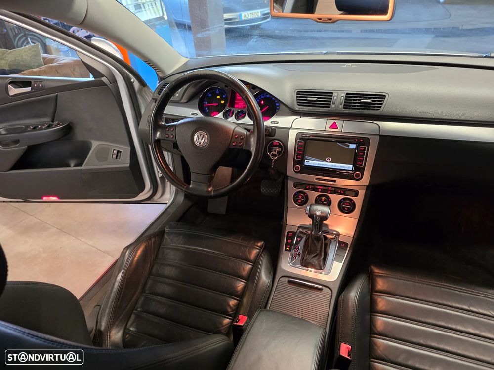 VW Passat Variant 2.0 TDi Highline DSG - 30