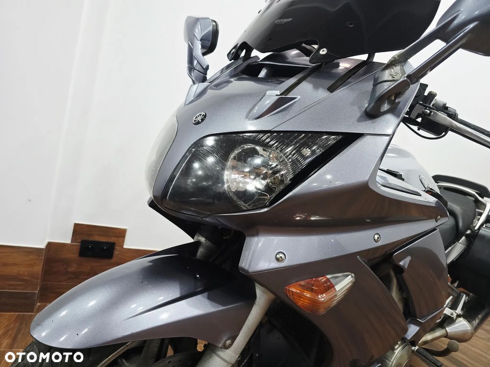 Yamaha FJR - 12
