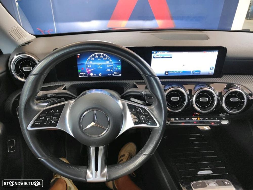 Mercedes-Benz CLA 250 e Shooting Brake Style Plus - 3