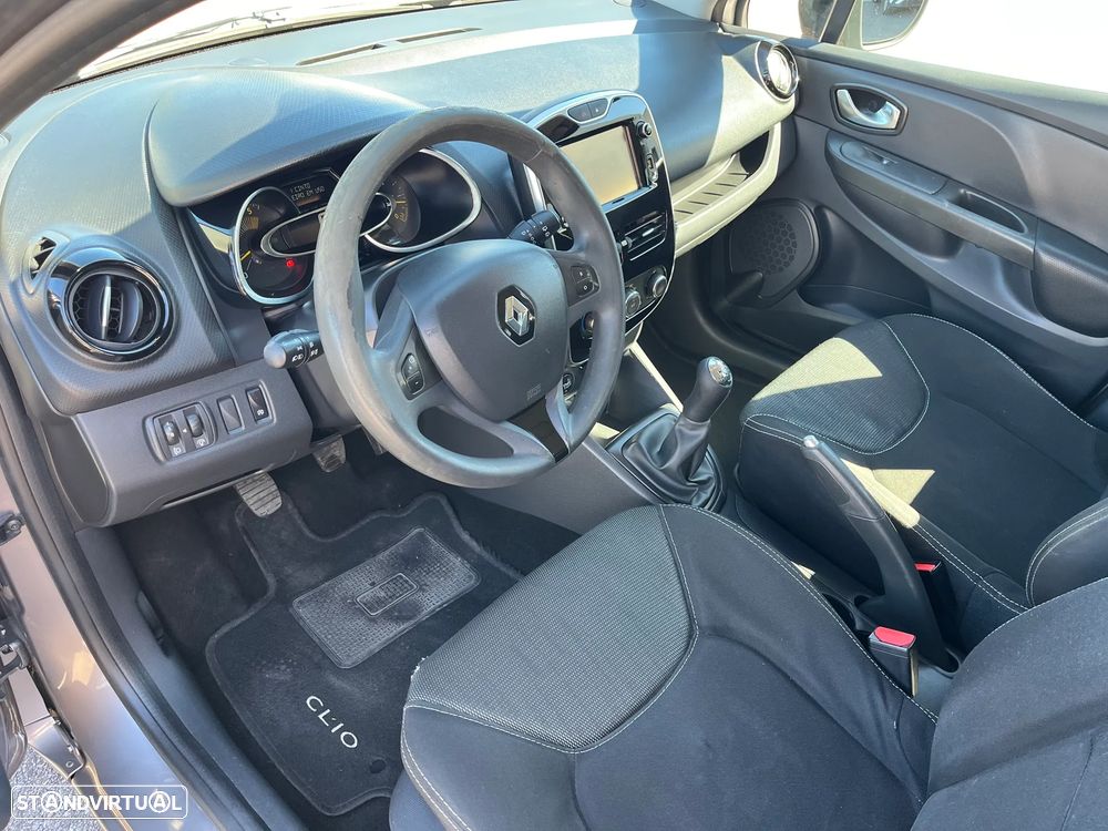 Renault Clio Sport Tourer 1.5 dCi Dynamique S - 10