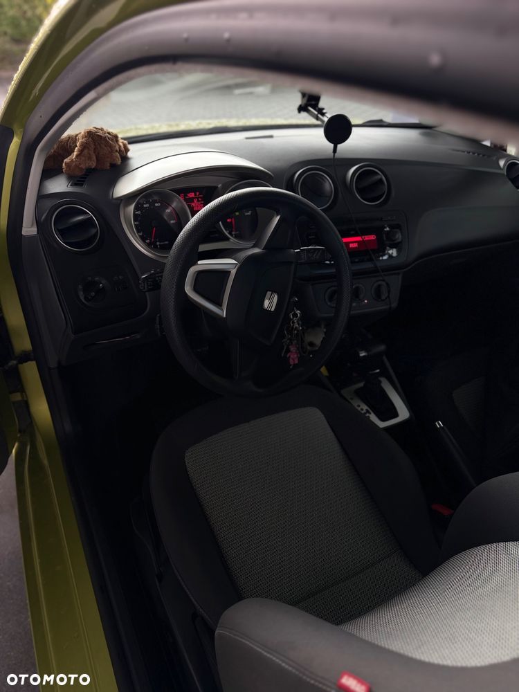 Seat Ibiza SC 1.6 16V Style DSG - 10