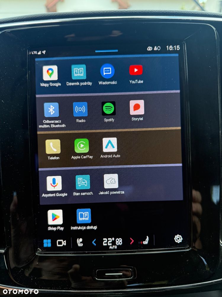 Volvo XC 40 B3 Plus Dark - 36