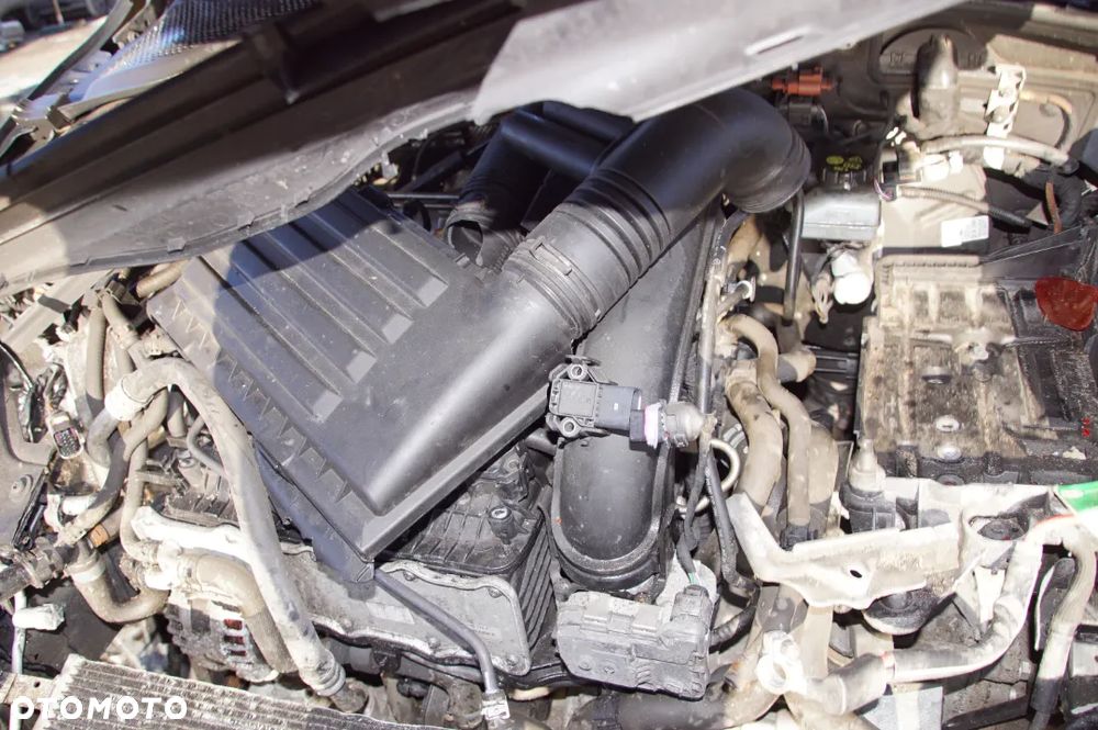 SKUP AUT MOTOCYKLI MASZYN ROLNICZYCH 692324777 ZŁOMOWANIE STACJA DEMONTAŻU POJAZDÓW AUTOSTROISZ LIPNO POJAZD NA CZĘŚCI GOLF 7 1.4 TSI 150 KM CZDA SKRZYNIA RSW LAKIER LR7H - 15