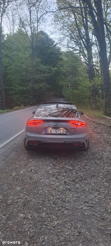Kia Stinger 2.0 T-GDI GT Line - 3
