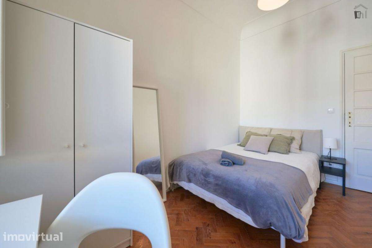 Quarto - localizado em Alameda Lisbon - Grande imagem: 2/23