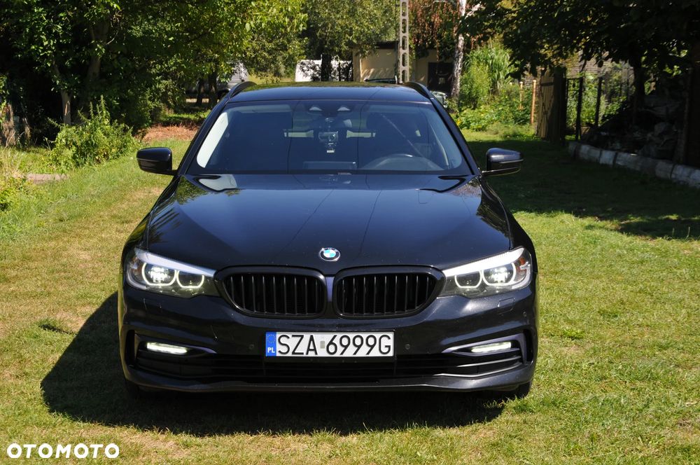 BMW Seria 5 520d xDrive Sport Line - 9