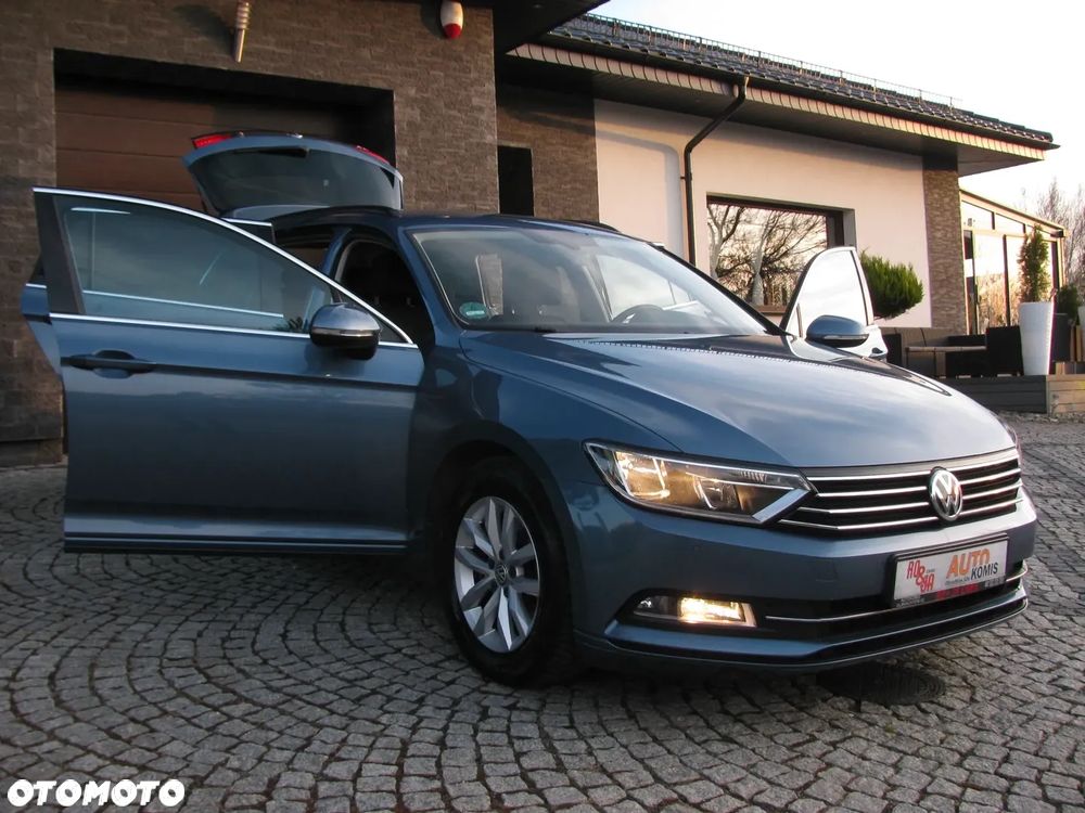 Volkswagen Passat 2.0 TDI SCR DSG Comfortline - 10