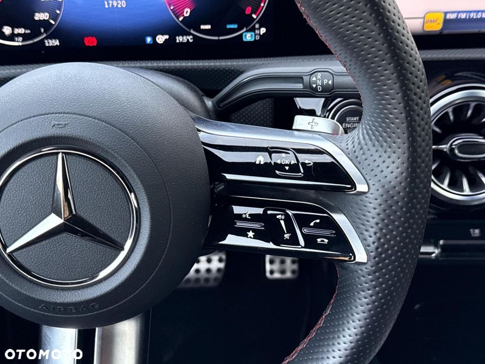 Mercedes-Benz CLA - 23