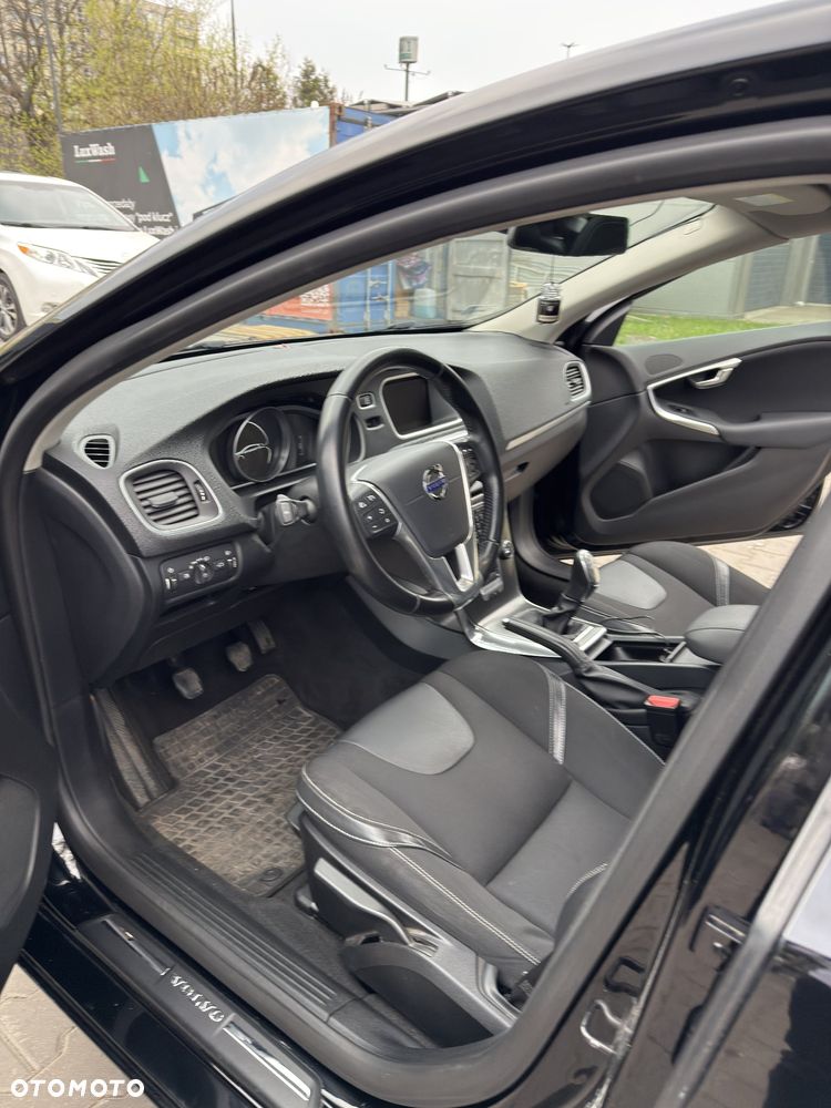 Volvo V40 D3 - 9